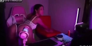 Layla Jenner Ass Tease (Virginee Spice)