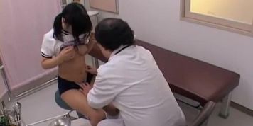 Asian slut touches a gynecologist's fat hammer in porn movie