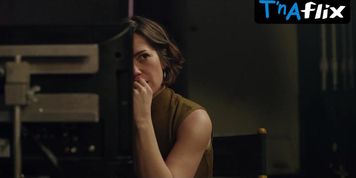 Brunna Martins Sexy Scene  In Rough