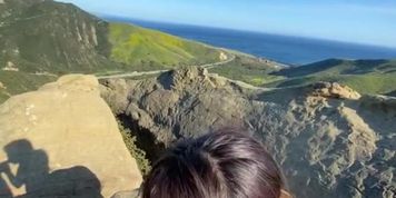 Hike Partner Teases Dick With Her Mouthin Public 