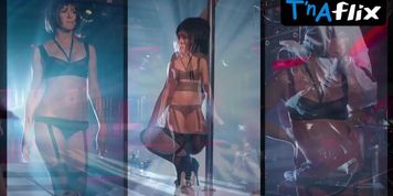 Jennifer Aniston Underwear Scene  in We'Re The Millers