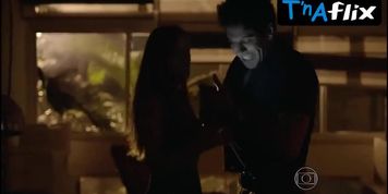 Caroline Abras Breasts Scene  in Felizes Para Sempre?