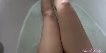 Wanilianna Strip Bathing Masturbation And Pantyhose Play