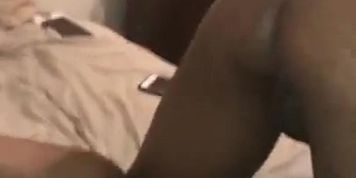 Nakes twerking