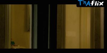 Renee Zellweger Butt Scene  in The Whole Truth
