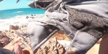 Dando no fundo das pedras do mar - Dread Hot
