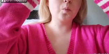 MarsofEarthh Masturbating with her Hitachi Wand