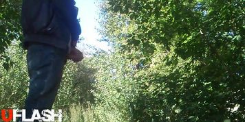 Outdoor Dickflash for 2 Teens