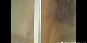 Rebekah Dee is completely shaven in the shower