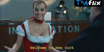Jessica Simpson Sexy Scene  in Blonde Ambition