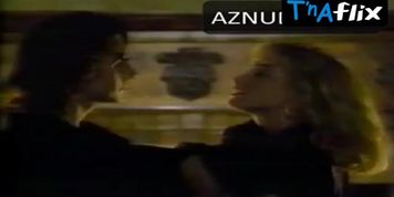 Amanda Wyss Sexy Scene  in To Die For