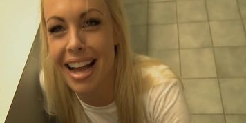 Riley Steele and Jesse Jane POV BTS Blowjob