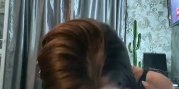 HORNY ONLYFANS MODEL SQUIRT RIDING DILDO