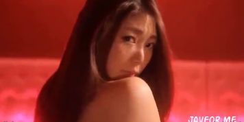 Japanese cutie gets fucked in bus