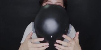 ASMR Snow Scalp Massage & Ear Eating