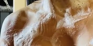 AB BJ in the shower (Audrey Bitoni)