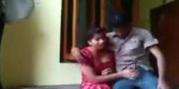 Aunty ne bhatije se gand marvai