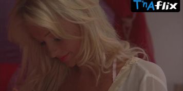 Paris Hilton Underwear Scene  in The Hottie And The Nottie
