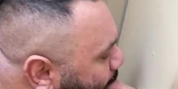 Gloryhole blowjob 