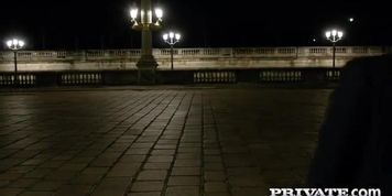 French man enjoys threesome with insatiable hotties