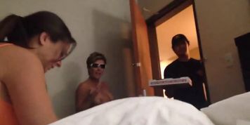 Cougars tease pizza guy