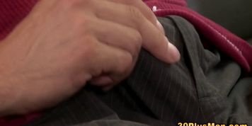 Muscly rimmed guy spunked