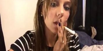 Amazing young beauty smoking sexy