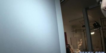 Pornstar gets facialized