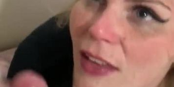 Cum all over mommy&rsquo;s face 