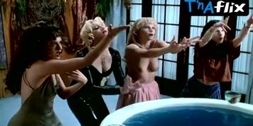 Sammi Davis Breasts Scene  in Four Rooms