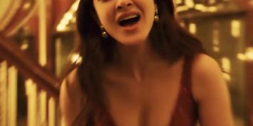 Shanaya Kapoor Breasts Scene  in Aankhon Ki Gustakiyaan