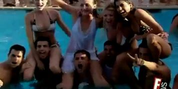 Tara Reid Bikini Scene  in Taradise