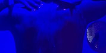 vieni ad aiutarmi a insaponarmi tutta? ?? guardami bene tutt.. by larajuice from OnlyFans | Coomer