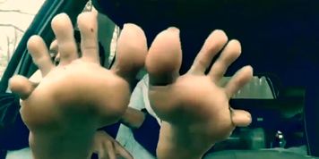 FEET 17