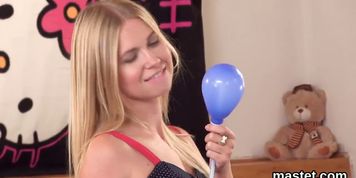 Foxy czech chick spreads her wet kitty to the strange (Kitty Caprice)