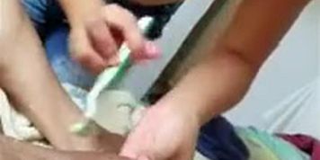 Craigslist Mother Shaves Dick For Extra Cash