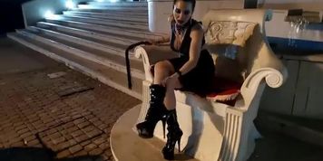 LADY SCARLET - BOOT WORSHIP AT THE PARTY (DirtyTina)