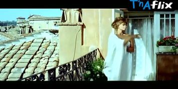 Sophia Loren Sexy Scene  in Yesterday, Today And Tomorrow