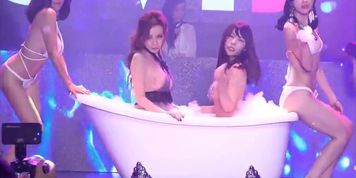 Very Nice Demonstration Model - China Model Sexy