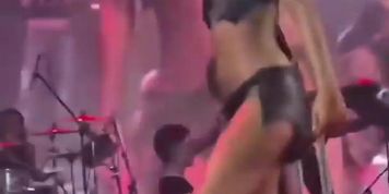Emilia Mernes Bikini Scene  in Bunda