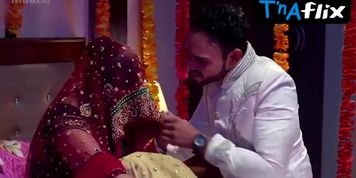 Nidhi Mahawan Breasts Scene  in Dahej Me Saala