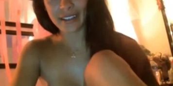 Teen Webcam Girl Dildos Her Creamy Pussy