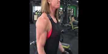 Ripped female muscle