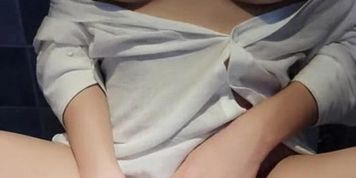 Chinese Big Boobs Girl Bathroom Seduction Masturbation