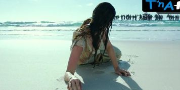Kaya Scodelario Underwear Scene  in Pirates Of The Caribbean: Dead Men Tell No Tales