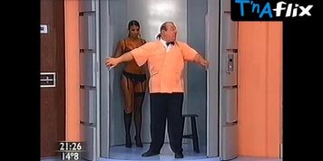 Ximena Capristo Sexy Scene  in La Peluqueria De Don Mateo
