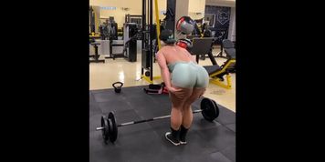 Sexy Fit Chick (Sexi Girl)