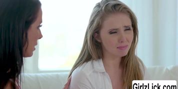 Gorgeous Lena Paul penetrates her stepmother Reagan Foxxs pussy using tits