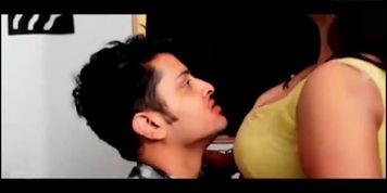 Padosan aunty ki chudai ki mast maine aur papa ne