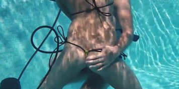 Candy Mike and Lizzy super hot underwater threesome
